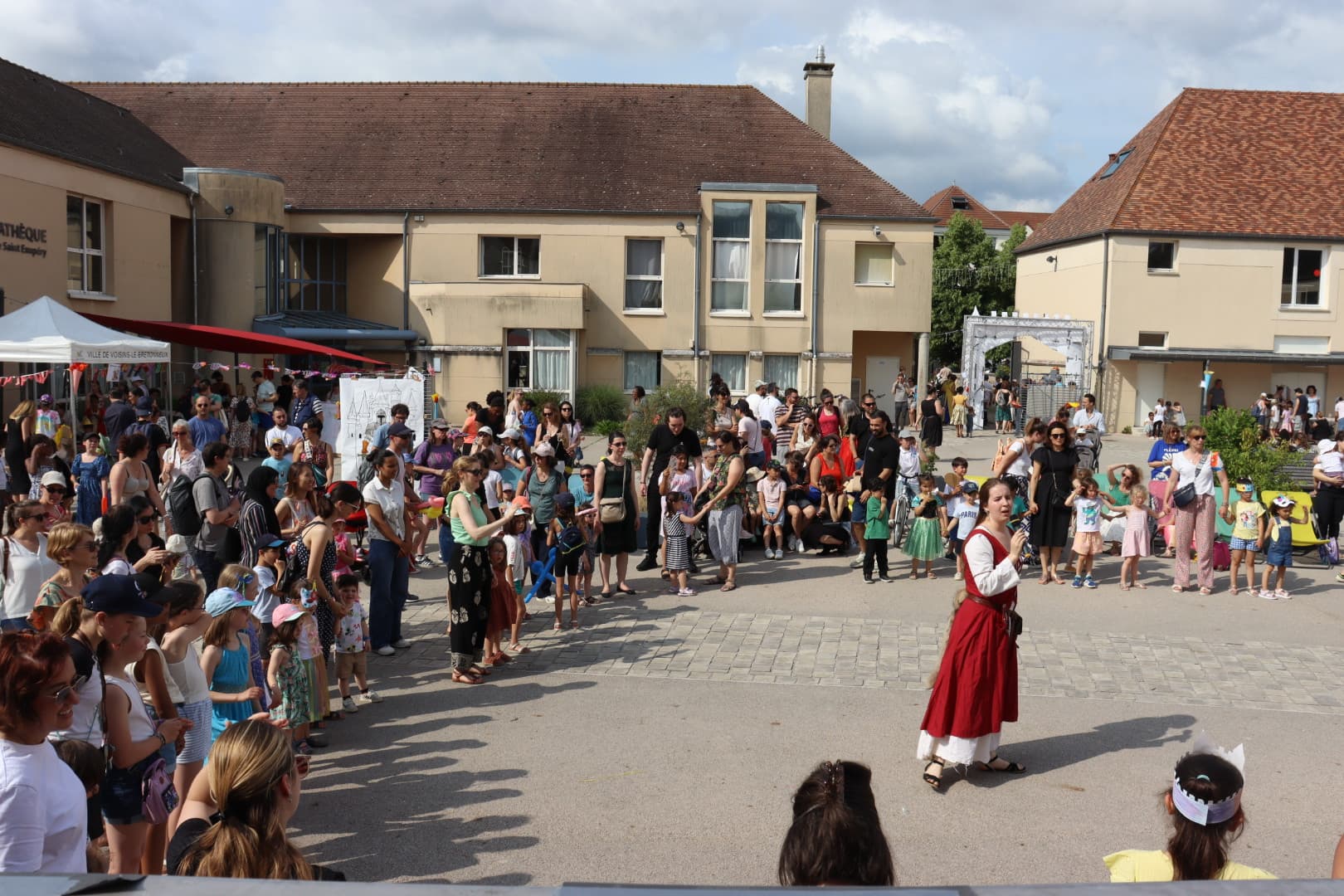 Initiation à la danse — bal participatif du collectif Ensem