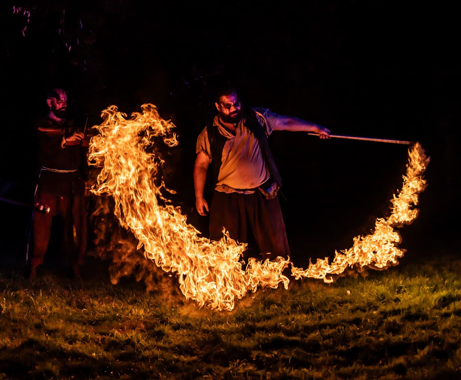 Voyage à Musspelheim — spectacle de feu du collectif Ensem